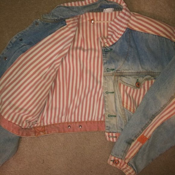 Major Damage  - Vintage Denim/Jean Jacket - Picture 3 of 4
